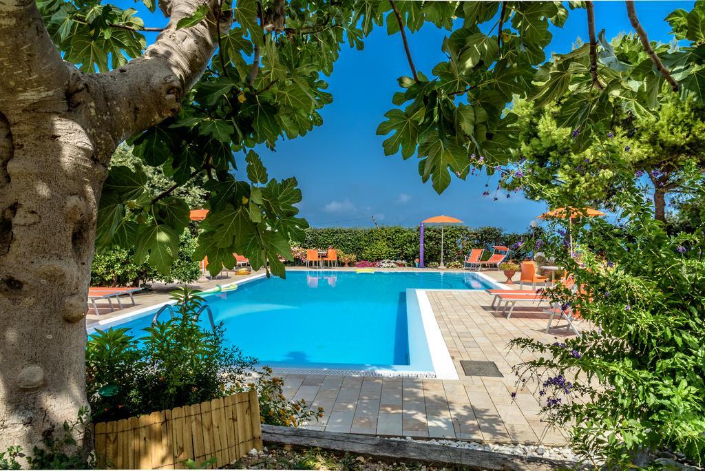 Вілла Agriturismo Nardini Роді-Гарганіко Екстер'єр фото